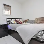 Beautiful Apartment In Sainte-Maxime With Wifi