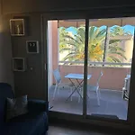 Golfe Juan Joli F2 Clim Piscine A 5 Minutes De La Mer