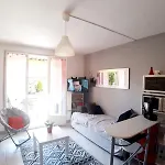 Charmant Studio Avec Jardinet