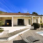Villa Les Romarins Pour 8 Personnes Avec Vue Mer Panoramique Et Piscine Chauffee A La Londe-Les-Maures