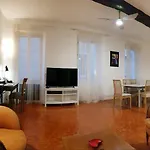 Charmant Appartement T4 Centre Historique