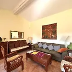 Villa Myosotis Pour 8 Personnes Avec Piscine Chauffee Et Vue Mer A La Londe-Les-Maures