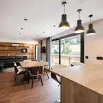 Appartement 4**** Pour 6 Personnes, La Clusaz, Coeur De Station, Ambiance Contemporaine - Fr-1-304-292