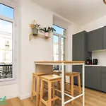 Appartement Contemporain Centre Ville Et Plages