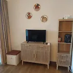 Cap Esterel Appartement Climatise Dans Le Centre Du Village Vacances