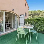 Maison De Vacances , A 250M Des Plages