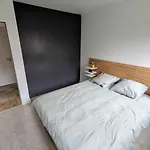 Beautiful 1 Bedroom Apartment Near Eiffel Tower