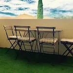 Chambre Kitchenette Avec Petite Terrasse