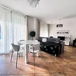 Direct Monaco 2 Pieces Devant Piscine