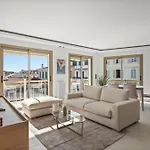 Bright & Cozy 1Bd Apartment