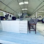 Bungalow Avec Piscine