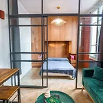 New Flat - Jasmin
