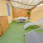 Charmant Mas Centrale, Bord De Mer Cour Interieur Ideal Pour 4 Personnes