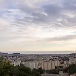Appartement Avec Vue Mer, Terrasse Privee Et Piscine