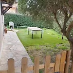 Appartement T2 Bas De Villa Avec Jardinet Au Calme Proche Mer