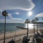 Luxueux Appartement De 2 Pieces , Etage Eleve , Terrasse Face A La Mer , A Saisir!