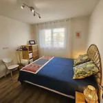 Bel Appartement, Climatisation, Wifi, Plage Et Commerces A Pied