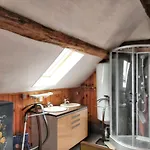 Maison Charmante A Echalot Avec Parking Prive Inclus