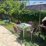 3 Pieces Climatise En Rez De Jardin Avec Piscine