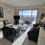 Appartement 2 Pieces Climatise Centre Sainte-Maxime Avec Parking Et Balcon - Fr-1-780-70