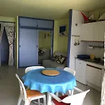 Studio Sur L'Eau Avec Plage Privee