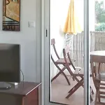 Appartement Contemporain A Saint-Cyr-Sur-Mer Avec Balcon.