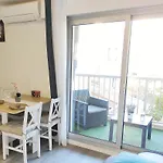 Charmant Studio Climatise 24 M2 Terrasse A 100M De La Plage