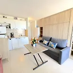 Studio Avec Vue Mer A Six-Fours - Parking