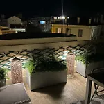 Alger - Rooftop Avec 1 Chambre Au Centre-Ville D'Antibes