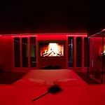 Mascarade Suite And Spa