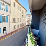 A011-Superbe Studio Avec Terrasse Sauna Jacuzzi