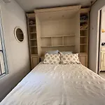 B051-Bel Appartement Au Centre Deux Chambres Et Parking Securise