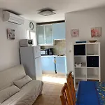 Au Calme A Sanary, Villat2 Climatisee Pour 4 Pers