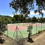 Mazet Gaspard Climatise Pour 7 Personnes Sur Le Domaine De Valcros A La Londe Les-Maures