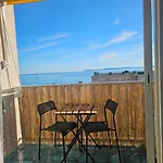 Studio 2 Personnes Vue Mer Climatise Linge Maison