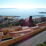 Petit 3P Avec Terrasse, Piscine Et Garage - Fr-1-196-193
