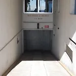 Superbe 2P Renove Avec Jardin, Piscine Et Proche Mer A Menton - Fr-1-196-164