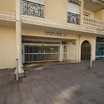 Coquet 2P Avec 2 Balcons, Clim, Parking Et Wi-Fi Gratuit, En Plein Centre De Menton - Fr-1-196-157