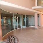 Superbe 3P En Bord De Mer Avec Terrasse Et Garage A Menton - Fr-1-196-248
