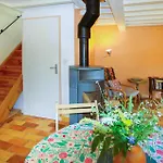 Cozy Home In Plan De Baix With Kitchen