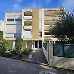 Studio Moderne Au Calme, Piscine Dans La Residence, Lave Linge