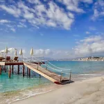 Top 3 Rooms Renovated Sea View 2025