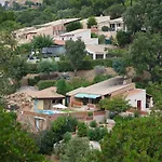 Mazet Felix Pour 6 Personnes Avec Piscine Privee Au Domaine De Valcros A La Londe Les Maures