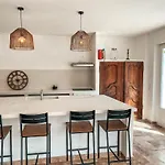 Villa With Private Pool & Air Conditioner Near St-Tropez
