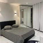 Cozy Appartment Downtown Nizza 2 Bedroom 1 Min Beach 1 Min Tramway 10Min Airport Air Conditionner