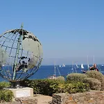 Ferienhaus Mit Blick Auf Grimaud
