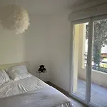 2 Bedroom Apartment Near Beach