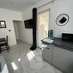Studio Black And White
