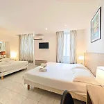 Viva Riviera 6 Rue Commandant Andre
