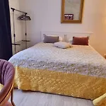 Central Monaco Studio